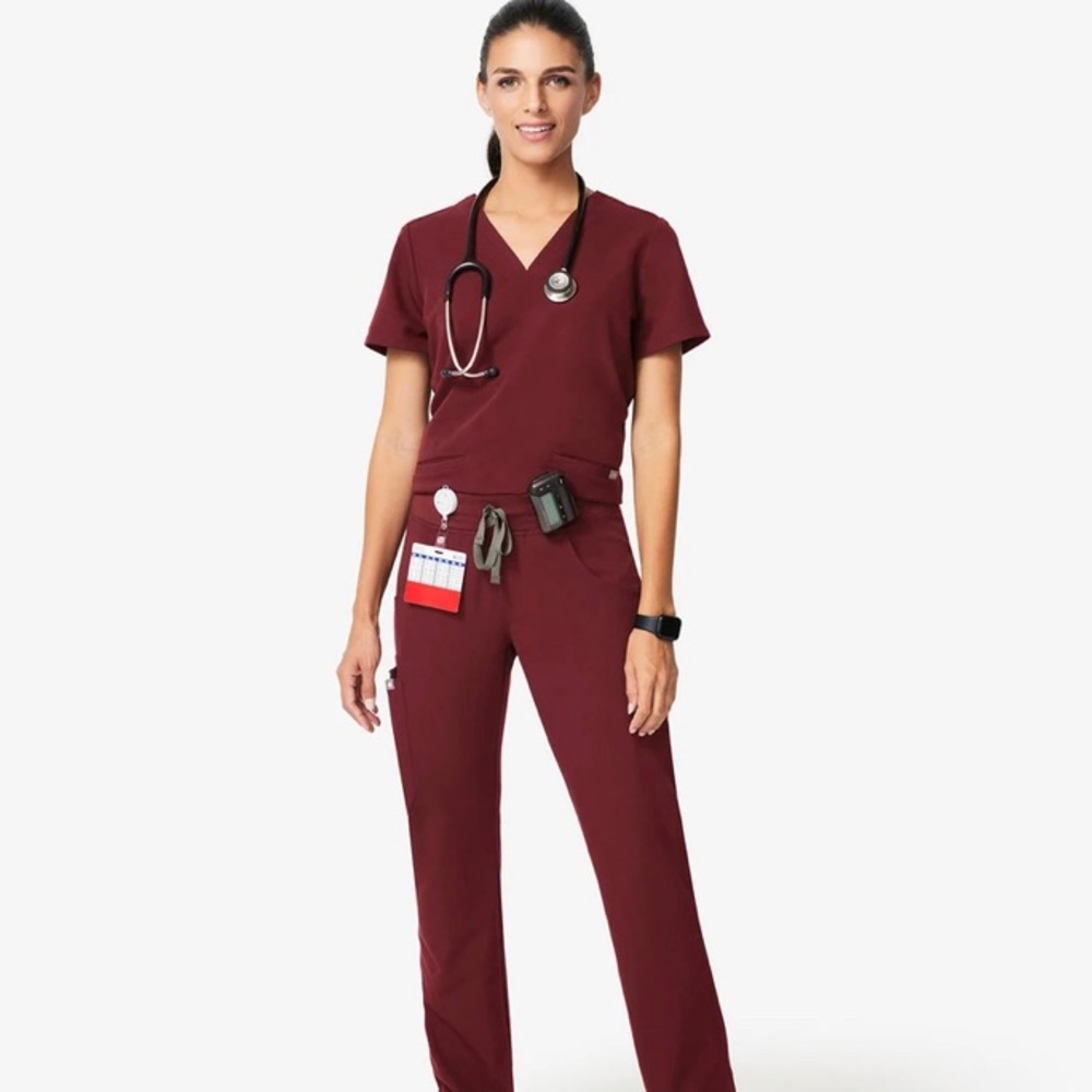 NWT FIGS Casma Scrub Top in Burgundy